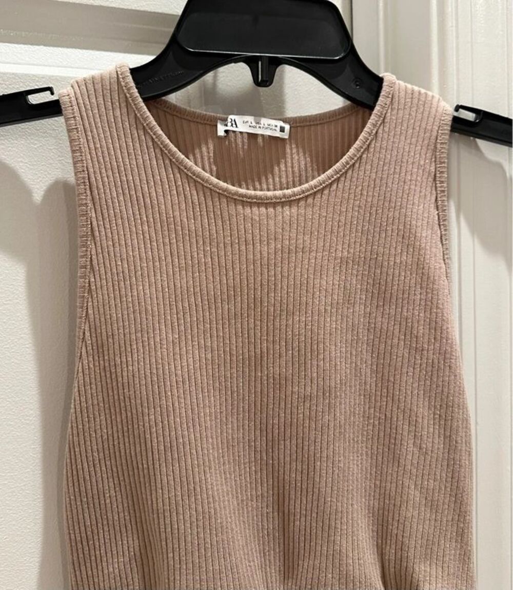 Zara Ribbed Tank Top - Picture 3 of 6
